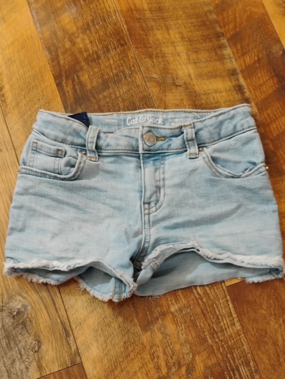 Cat & Jack Light Wash Denim Frayed Hem Shorts 6/7